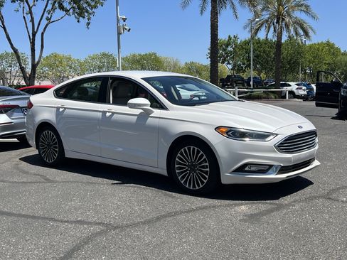 Used 2017 Ford Fusion Titanium FWD image 7