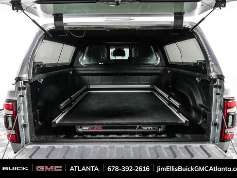 Used 2024 RAM 3500 Laramie w/ Night Edition image 31