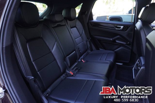 Used 2020 Porsche Cayenne AWD/4WD image 89