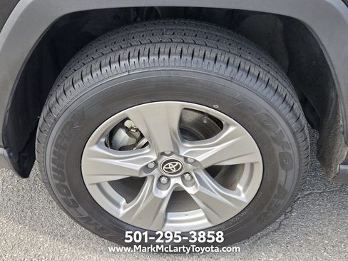 Used 2024 Toyota RAV4 XLE FWD image 16