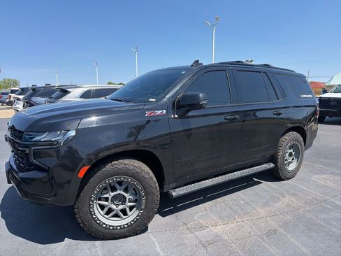 Used 2021 Chevrolet Tahoe Z71 w/ Z71 Off-Road Package image 1