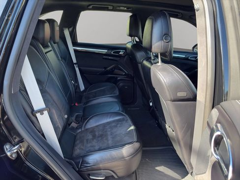 Used 2017 Porsche Cayenne GTS AWD/4WD image 20