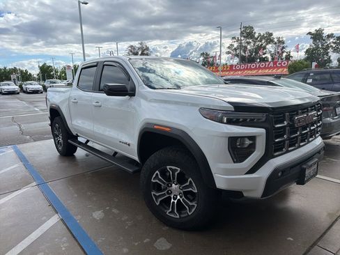 Used 2024 GMC Canyon AT4 w/ Canyon Safety Plus Package image 3