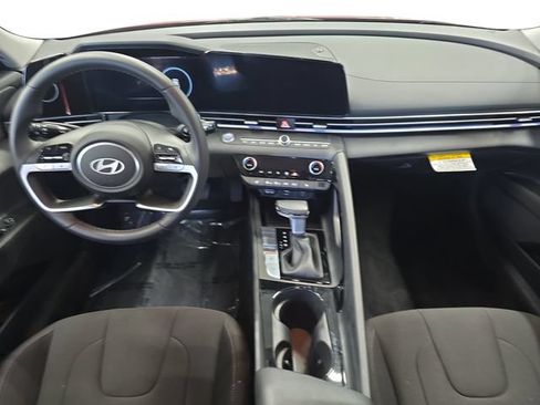 Used 2024 Hyundai Elantra SEL w/ Convenience Package FWD image 36