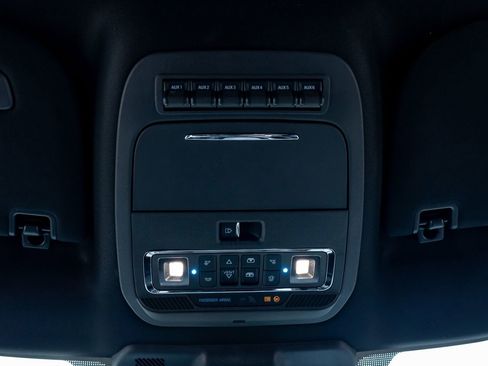 Used 2025 Ford F350 Platinum image 30