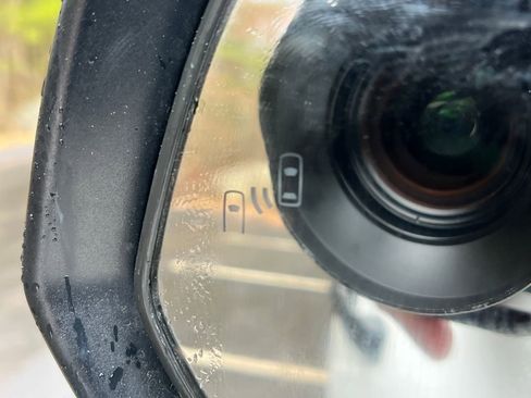 Used 2024 Toyota Tacoma TRD Off-Road image 26