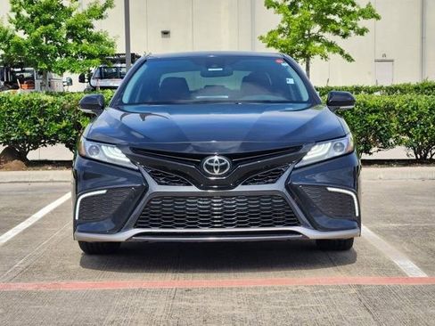 Used 2023 Toyota Camry XSE FWD image 2