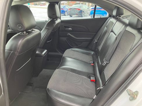 Used 2016 Chevrolet Malibu LT image 12