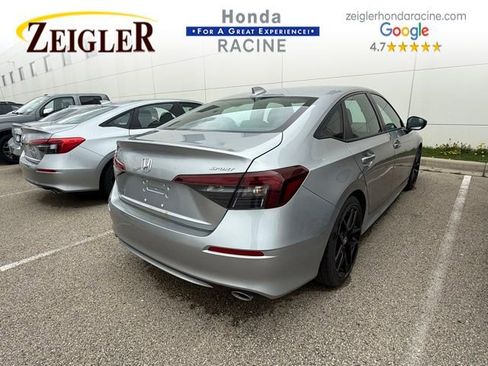 Used 2025 Honda Civic Sport image 4