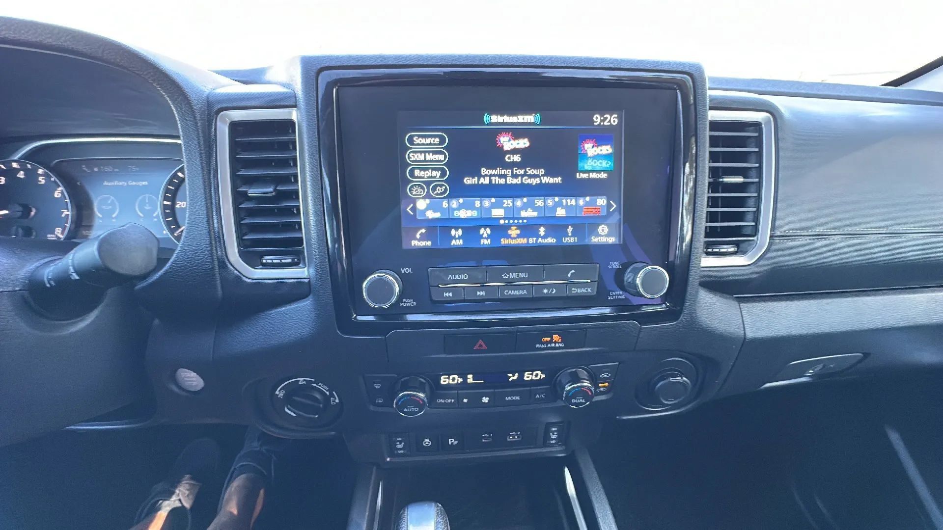 Used 2022 Nissan Frontier SV AWD/4WD image 14
