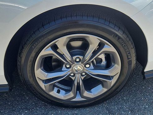Used 2024 Honda Accord EX image 10
