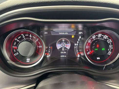 Used 2022 Dodge Challenger GT image 18