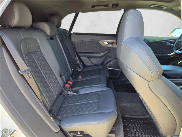 Used 2023 Audi RS Q8 AWD/4WD image 21