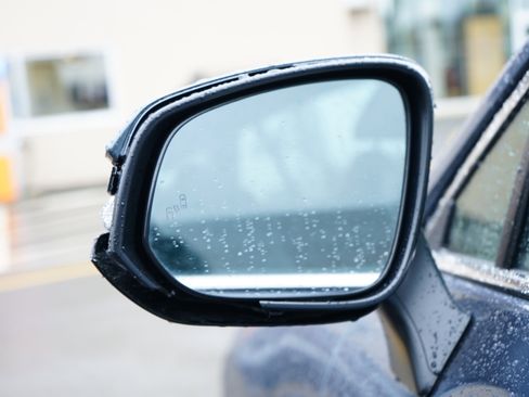 Used 2024 Toyota Venza XLE image 14