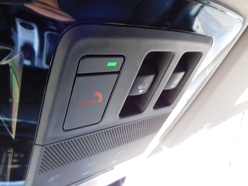 New 2025 Mitsubishi Outlander SE image 29