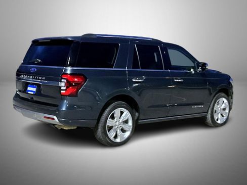 Used 2024 Ford Expedition Platinum image 5
