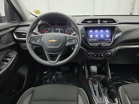 Used 2023 Chevrolet TrailBlazer LT w/ Convenience Package AWD/4WD image 17