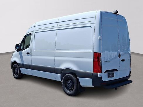 Used 2025 Mercedes-Benz Sprinter 2500 image 7