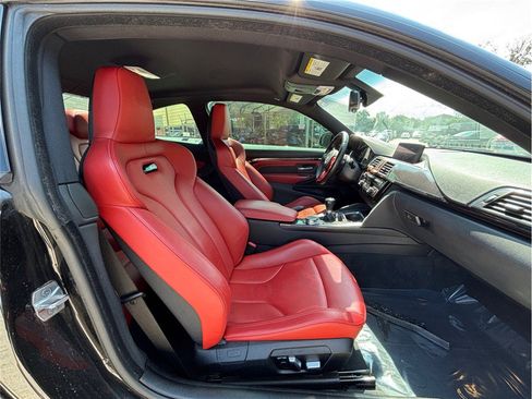 Used 2018 BMW M4 Coupe image 38