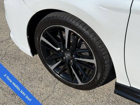 Used 2019 Toyota Camry XSE w/ Navigation Package FWD image 10