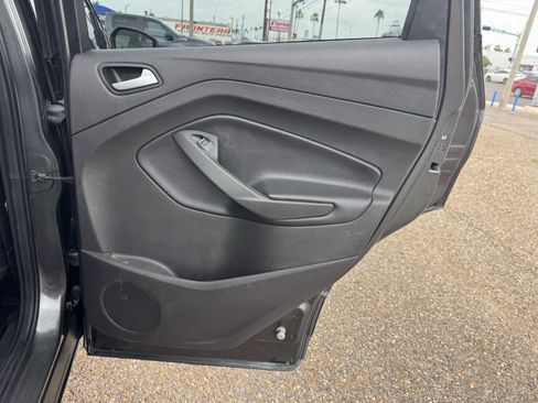Used 2019 Ford Escape SE FWD image 29