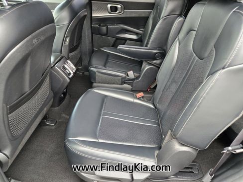 Used 2023 Kia Sorento EX AWD/4WD image 10