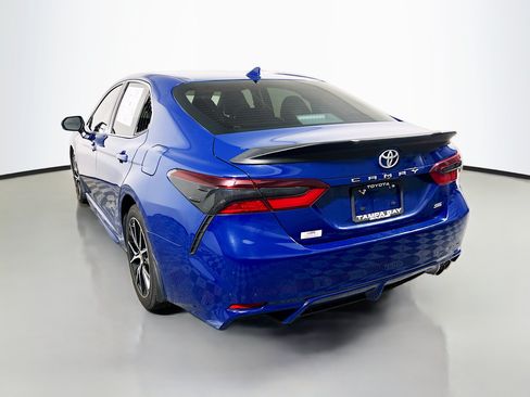 Used 2023 Toyota Camry SE FWD image 8