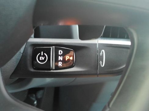 Used 2024 Kia EV9 Light Long Range RWD image 46