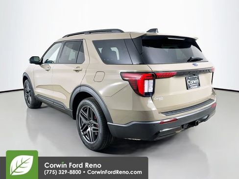 New 2026 Ford Explorer ST-Line w/ ST-Line Street Pack AWD/4WD image 5