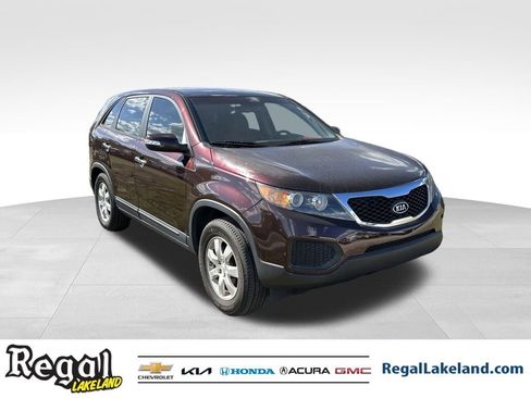 Used 2012 Kia Sorento LX image 2