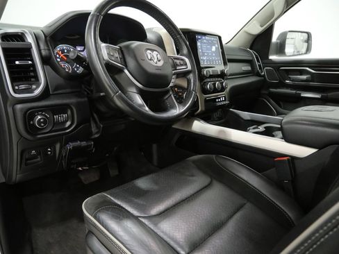 Used 2022 RAM 1500 Laramie AWD/4WD image 11