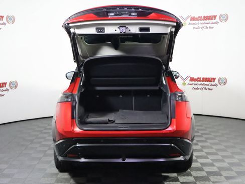 Used 2024 Nissan Ariya AWD image 11