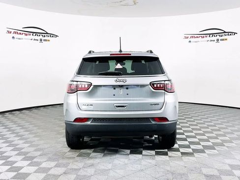 Used 2022 Jeep Compass Latitude image 7