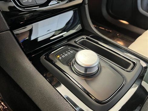 Used 2019 Chrysler 300 S w/ S Model Appearance Package RWD image 16