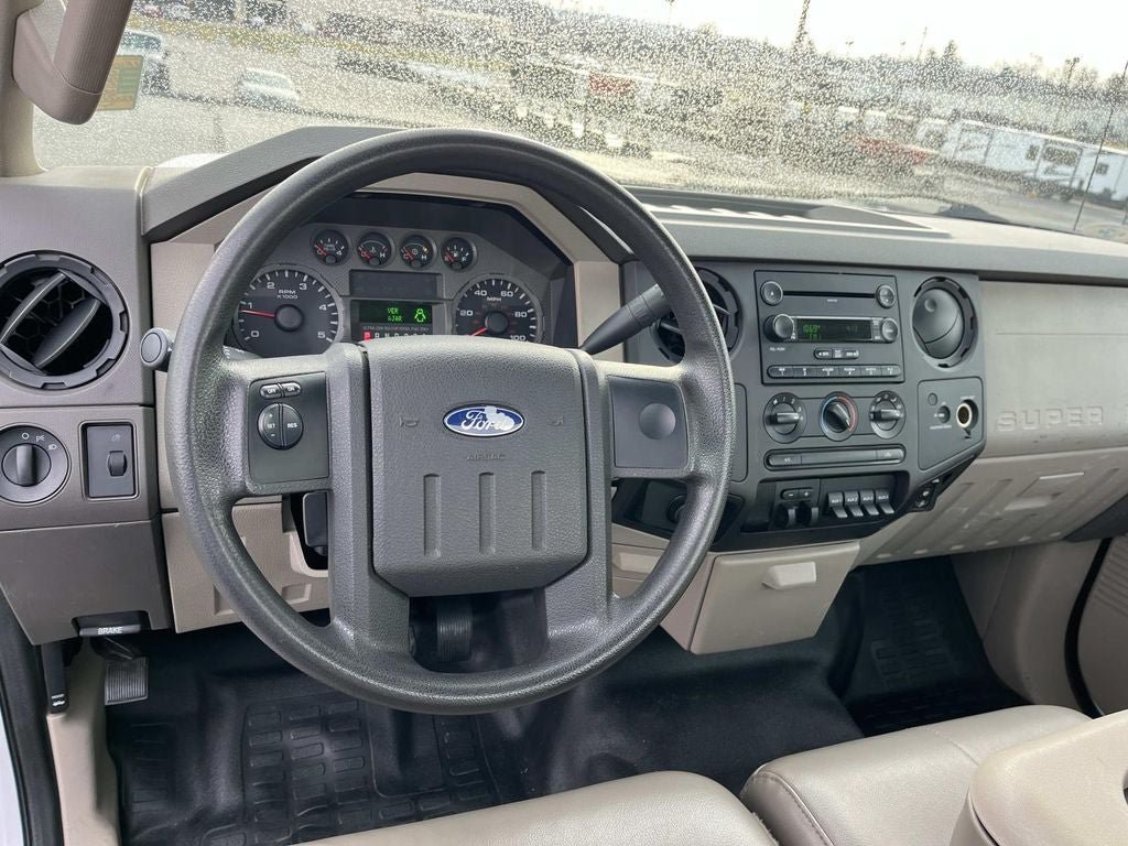Used 2008 Ford F550 2WD Regular Cab Super Duty image 11