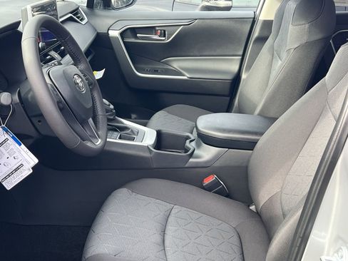 New 2025 Toyota RAV4 XLE image 7