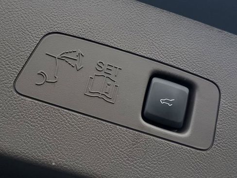 Certified 2023 Lincoln Corsair Reserve w/ Equipment Group 201A image 12