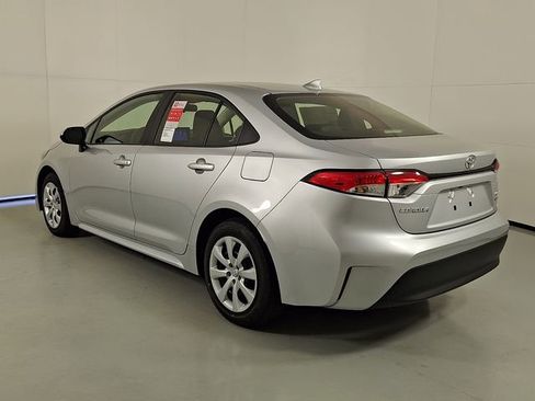 New 2026 Toyota Corolla LE FWD image 4