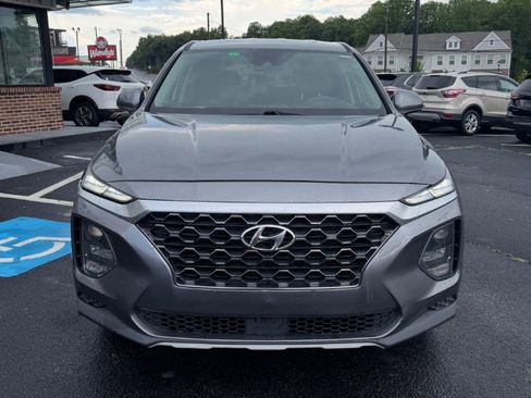 Used 2019 Hyundai Santa Fe SE FWD image 2