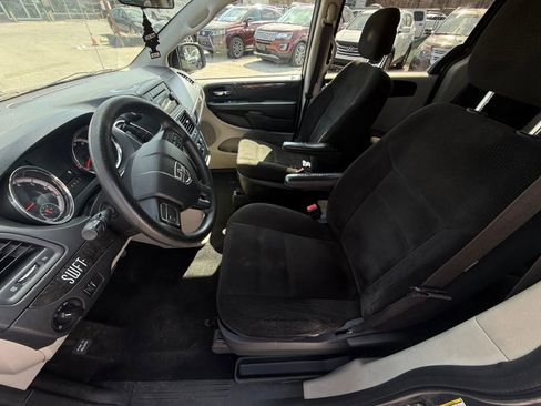 Used 2015 Dodge Grand Caravan SE w/ Quick Order Package 29E SE image 11