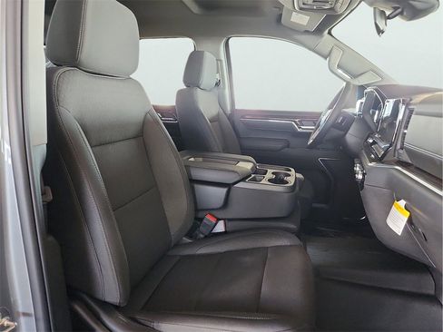 New 2026 GMC Sierra 1500 SLE image 20