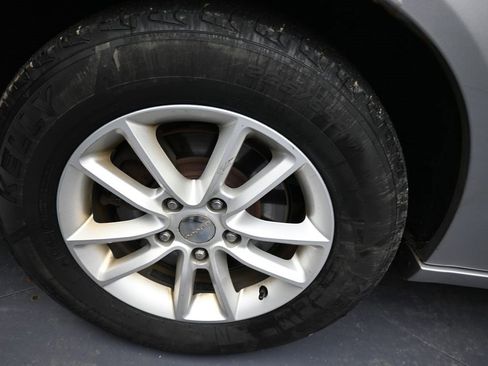 Used 2016 Dodge Grand Caravan SXT image 37