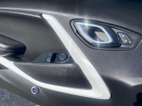 Used 2017 Chevrolet Camaro LT w/ Technology Package image 20