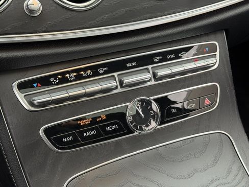 Used 2019 Mercedes-Benz E 450 4MATIC Sedan image 31
