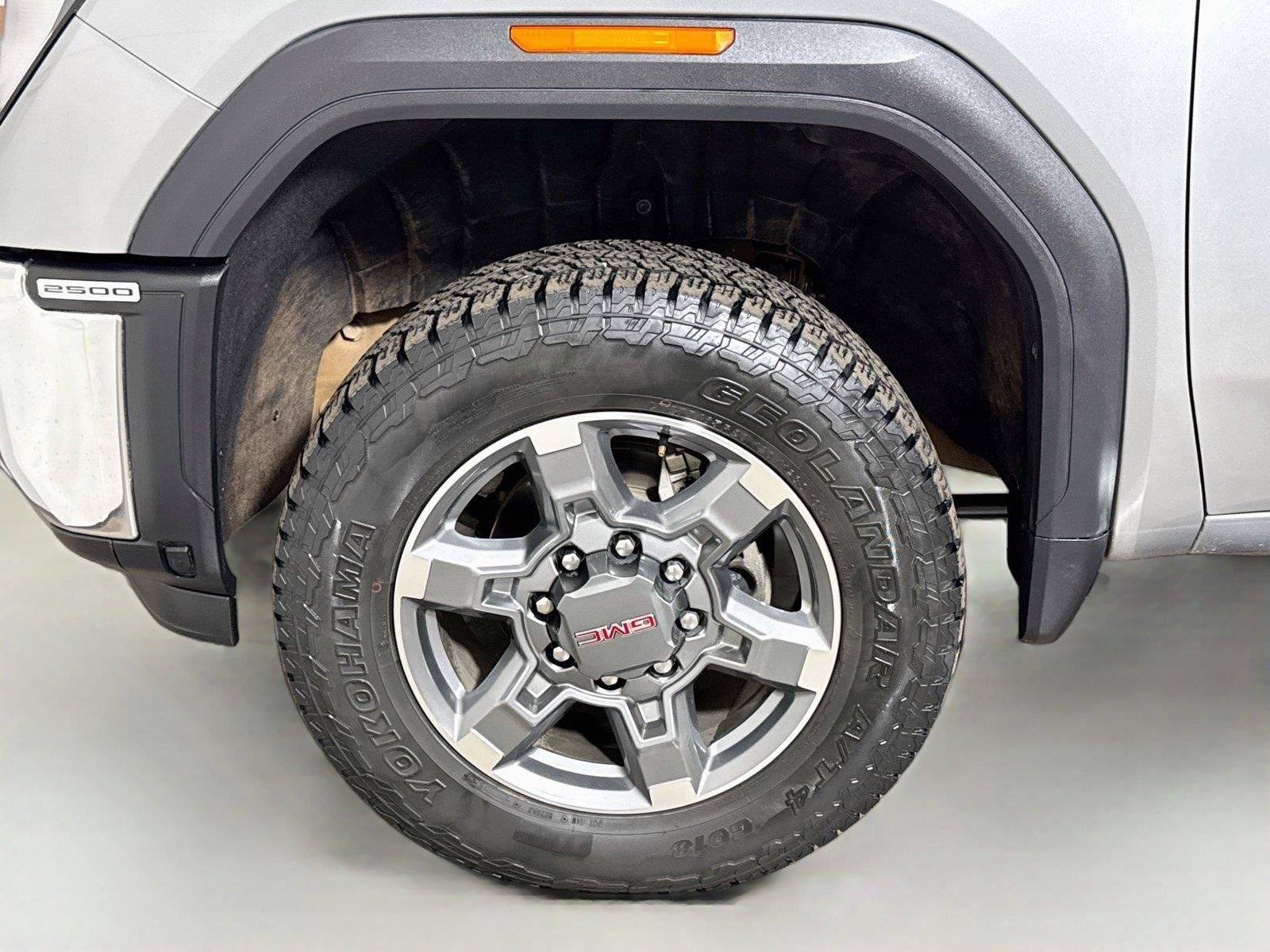 Used 2025 GMC Sierra 2500 SLT w/ Texas SLT Premium Package AWD/4WD image 31