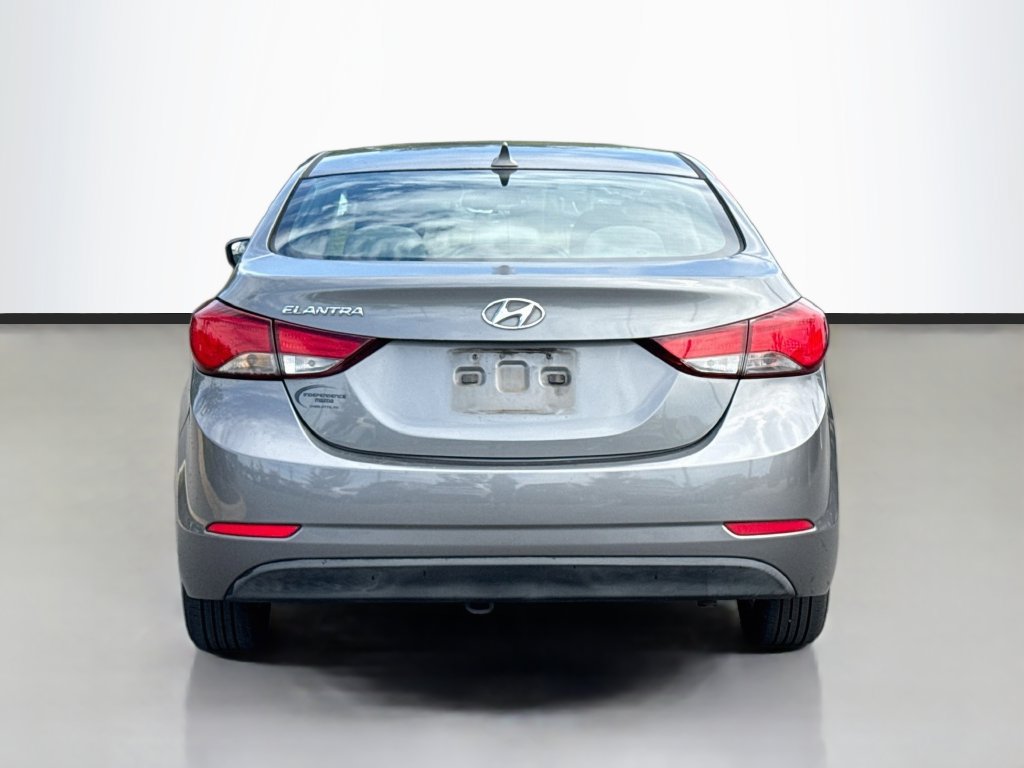 Used 2014 Hyundai Elantra SE FWD image 6