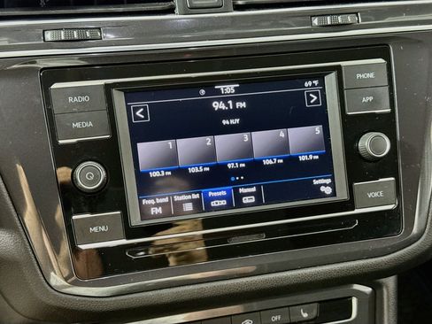 Used 2023 Volkswagen Tiguan S FWD image 16