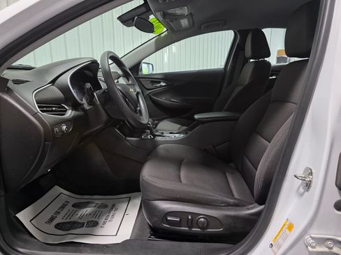 Used 2023 Chevrolet Malibu LS w/ Driver Confidence Package FWD image 9