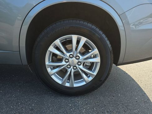 Used 2025 Cadillac XT6 Luxury AWD/4WD image 37