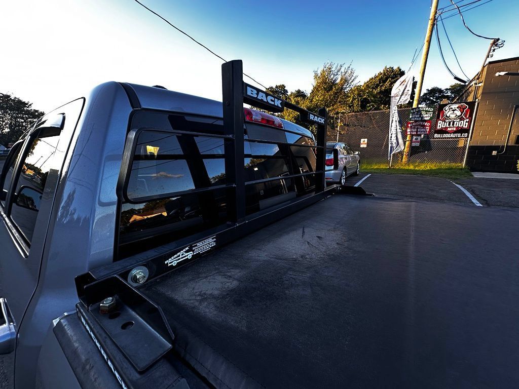 Used 2019 RAM 1500 Classic SLT AWD/4WD image 16